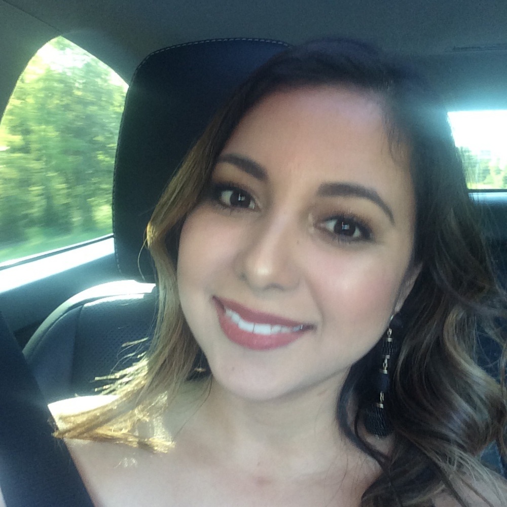 Meet your Posher, Monica